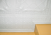 Fleur-de-lis as Edge Trim